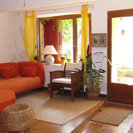 Dans Maison De Caractere Pansiyon *