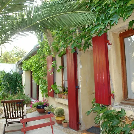 Dans Maison De Caractere * Nîmes